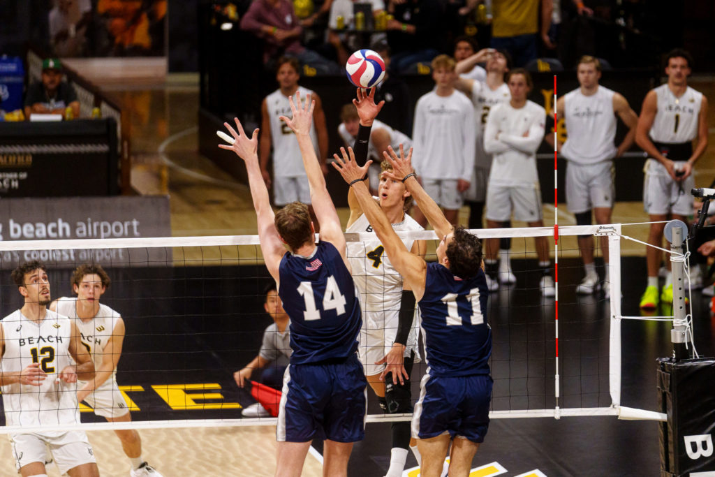 LBSU vs UCSD MVB 1