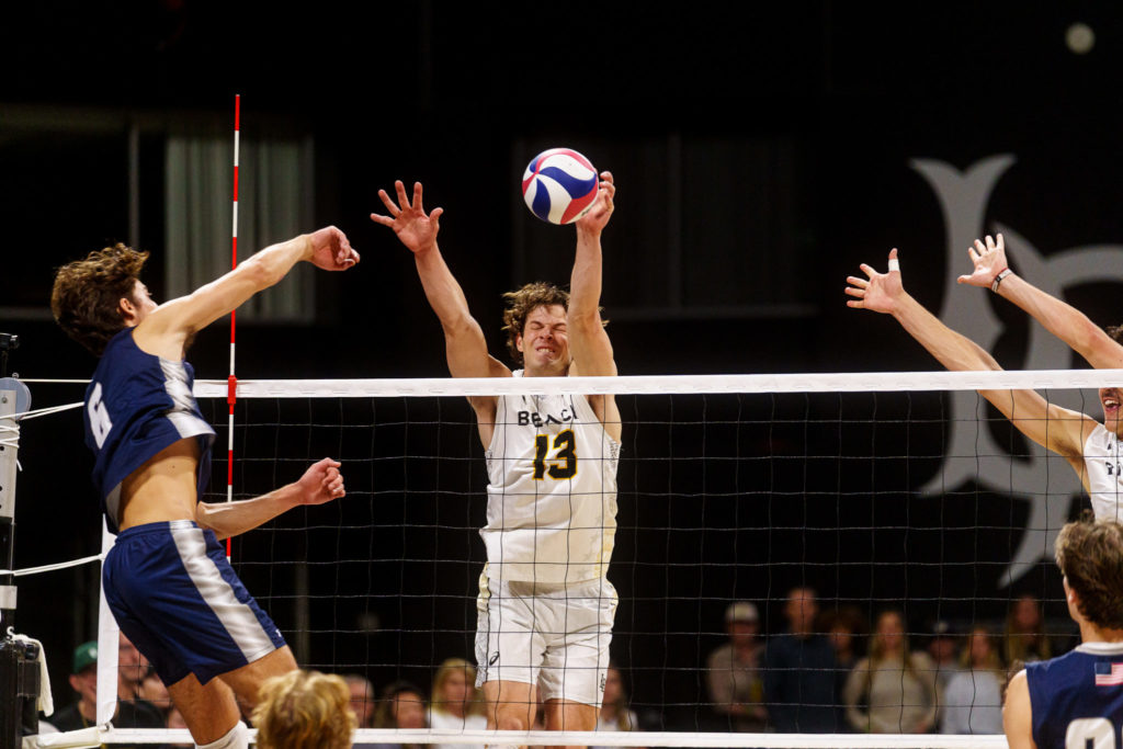 LBSU vs UCSD MVB 1