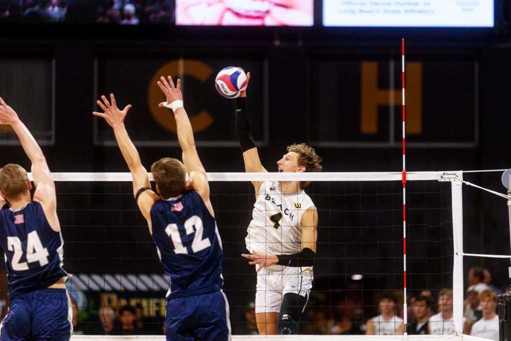 LBSU vs UCSD MVB 1