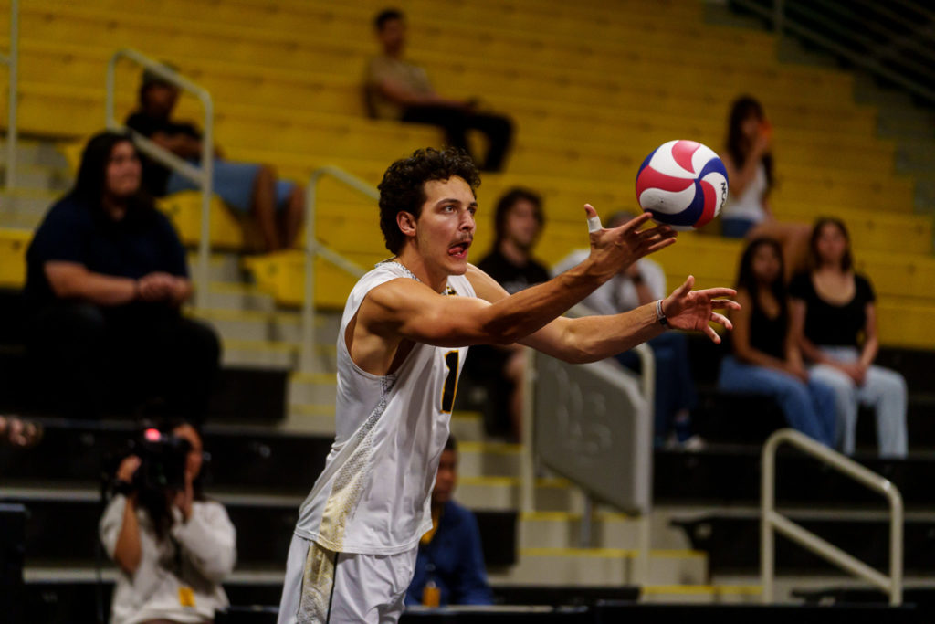 LBSU vs UCSD MVB 1