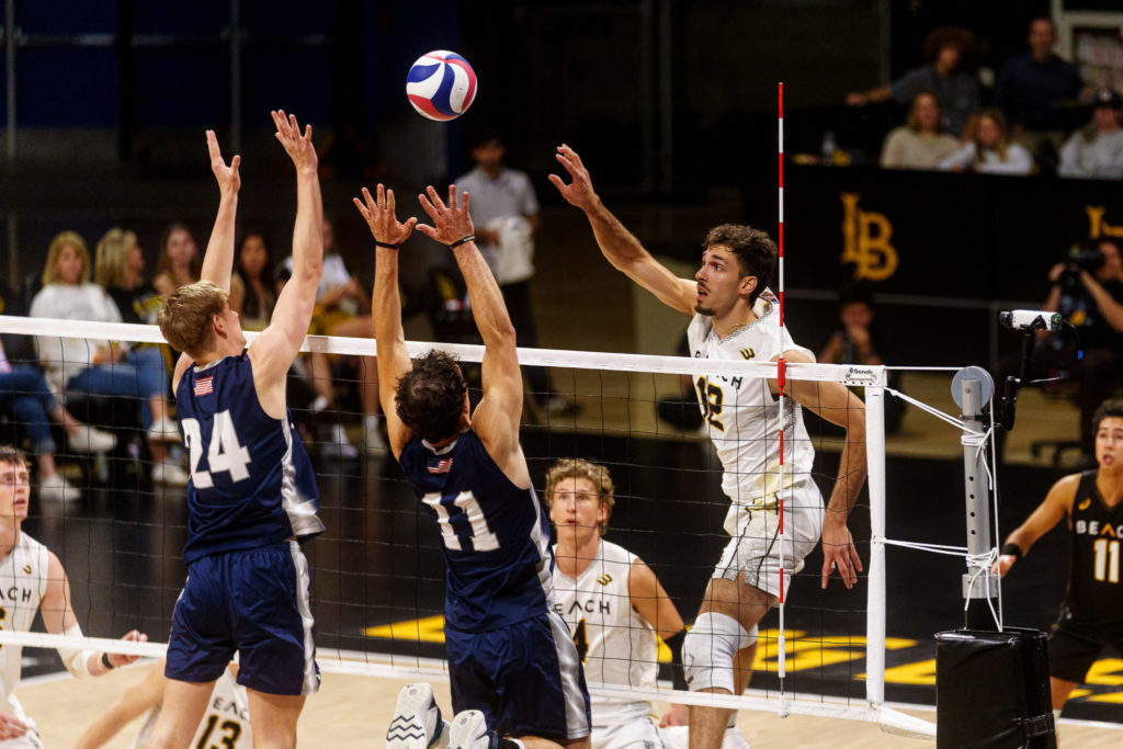 LBSU vs UCSD MVB 1