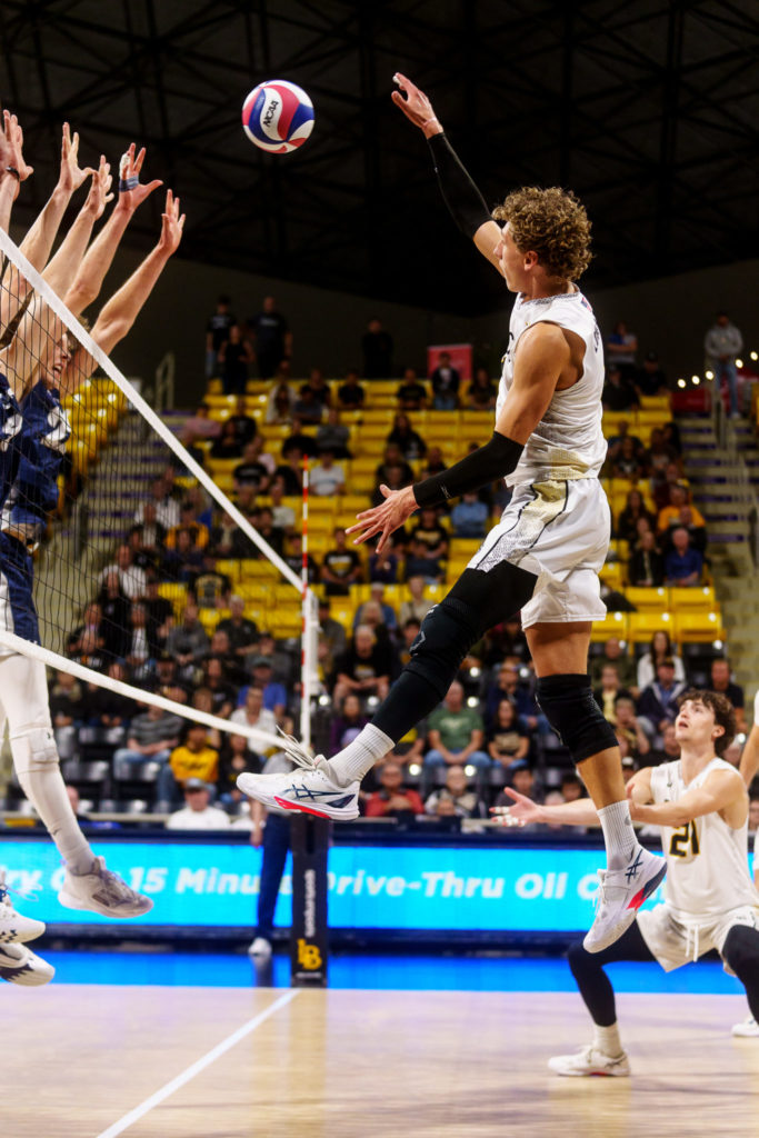 LBSU vs UCSD MVB 1