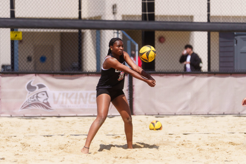 MooreleagueFInalsBeach 1