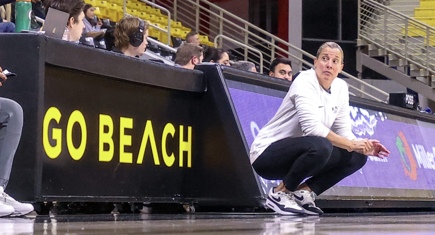 Long Beach State Women's Hoops Coach Departs for Alabama