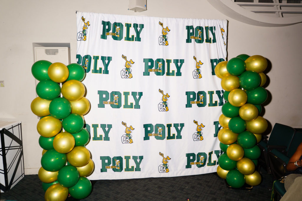 LBPOLYSIGNINGDAY 1