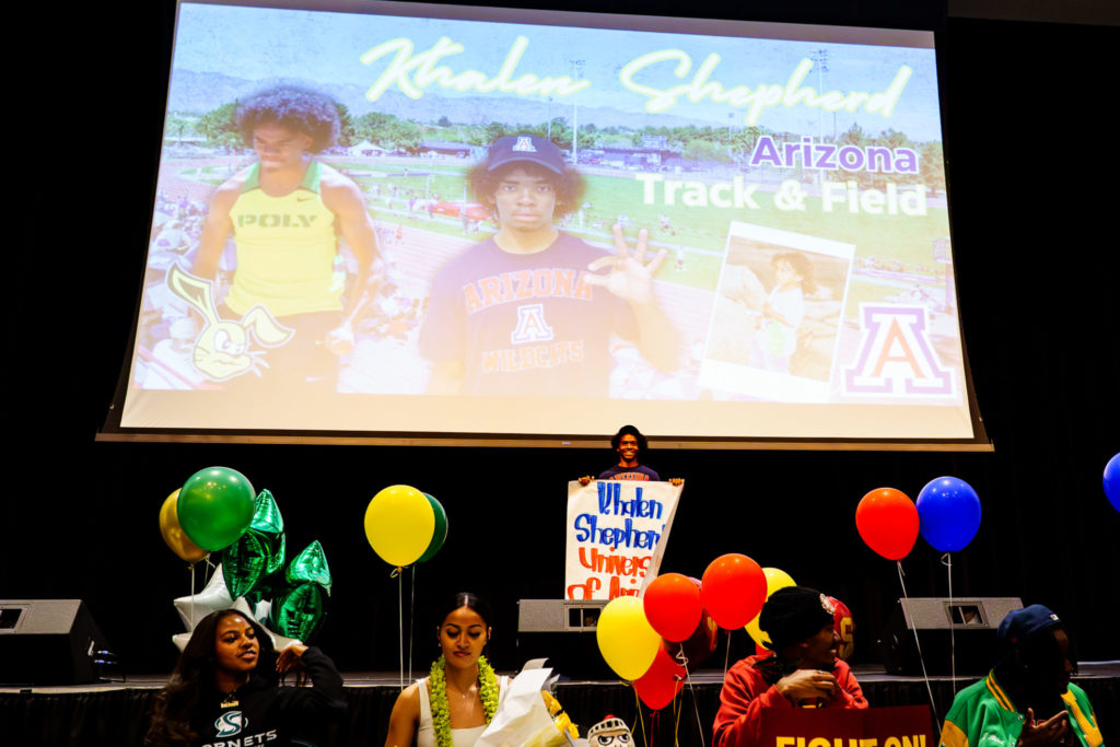 LBPOLYSIGNINGDAY 1