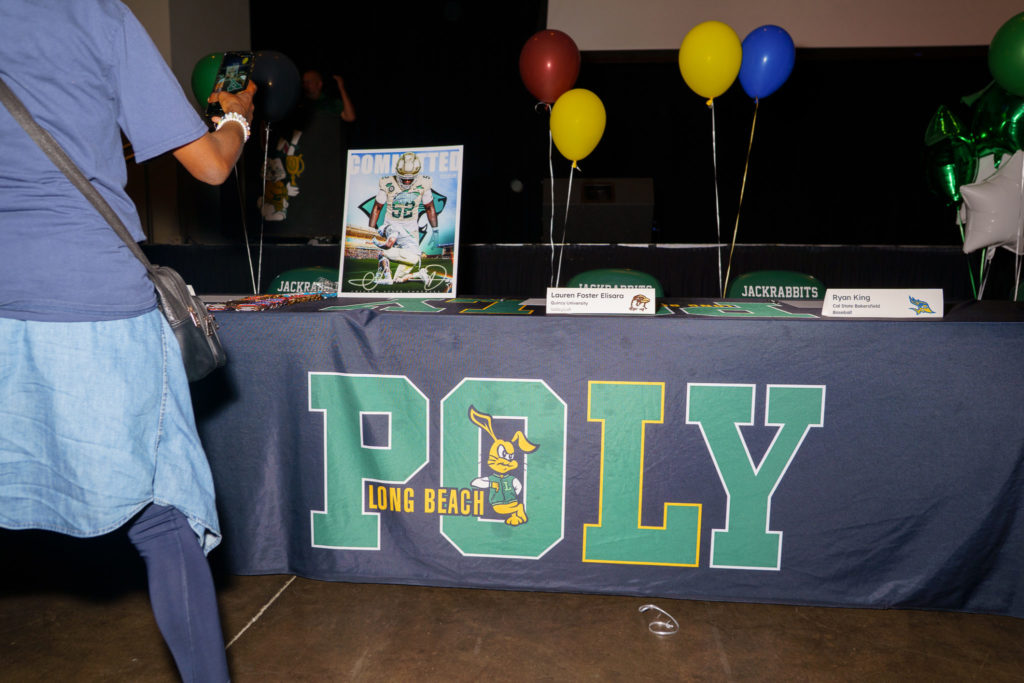 LBPOLYSIGNINGDAY 1