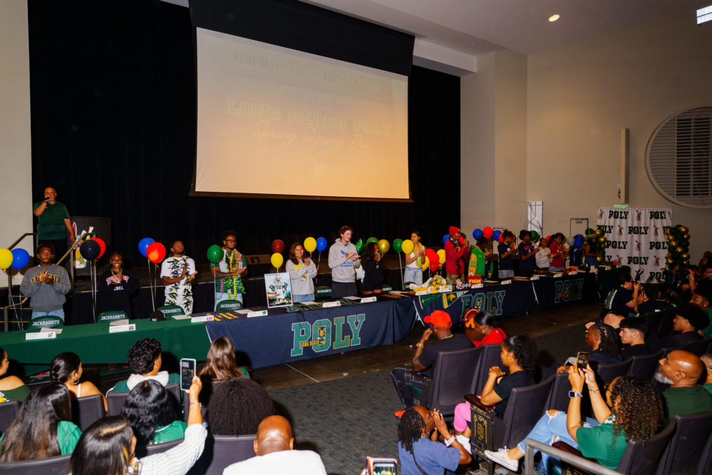LBPOLYSIGNINGDAY 1