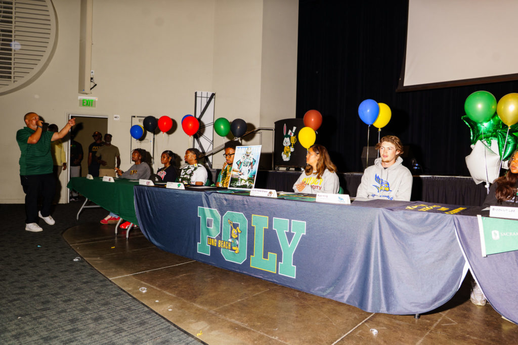 LBPOLYSIGNINGDAY 1