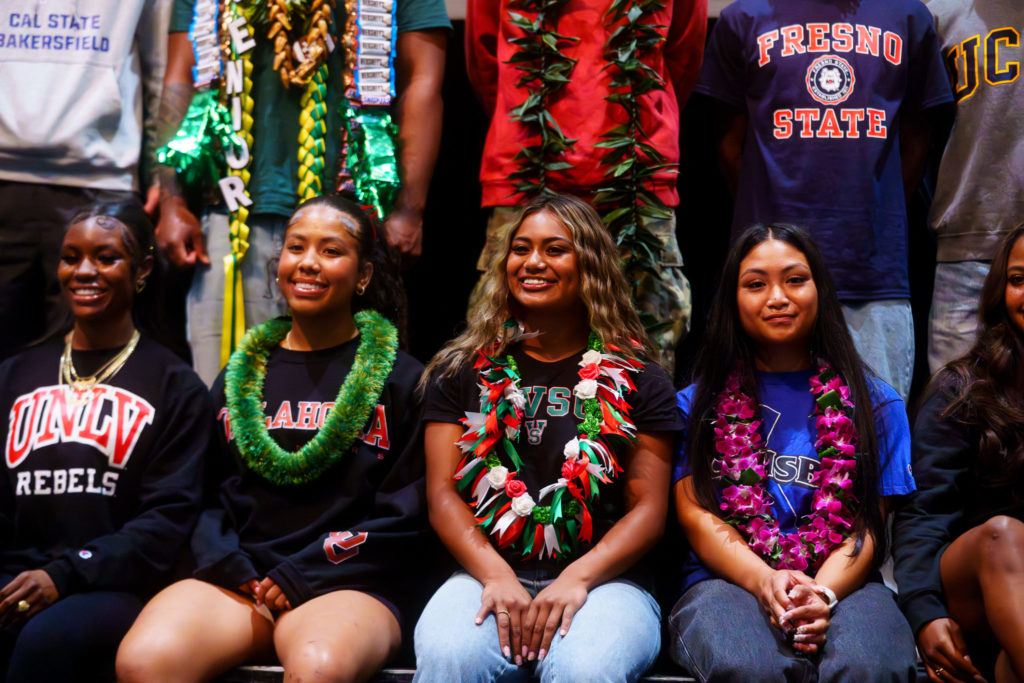 LBPOLYSIGNINGDAY 1