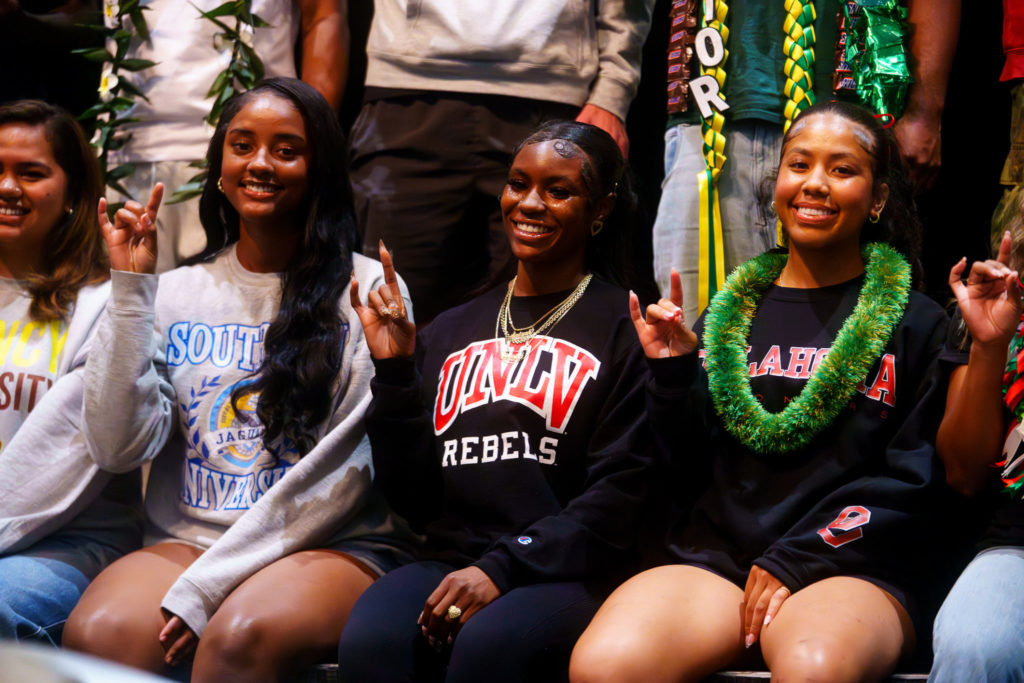 LBPOLYSIGNINGDAY 1
