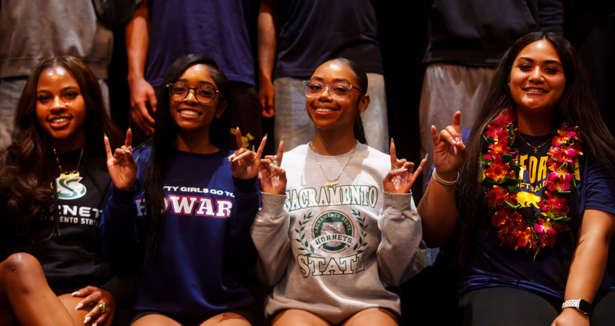 LBPOLYSIGNINGDAY 1