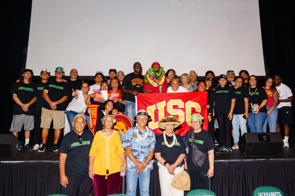 LBPOLYSIGNINGDAY 1