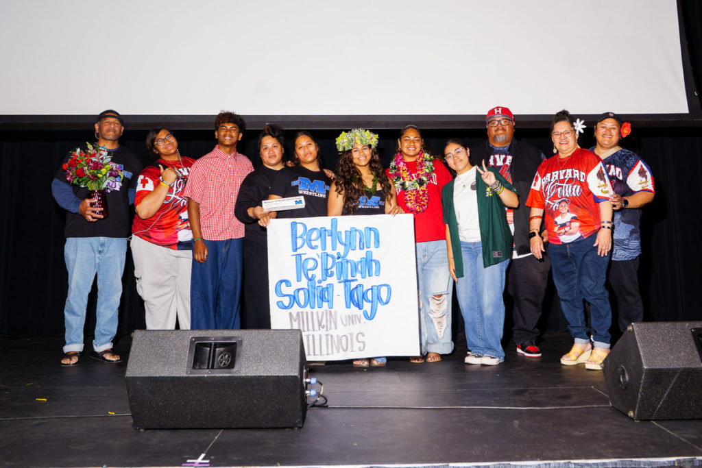 LBPOLYSIGNINGDAY 1