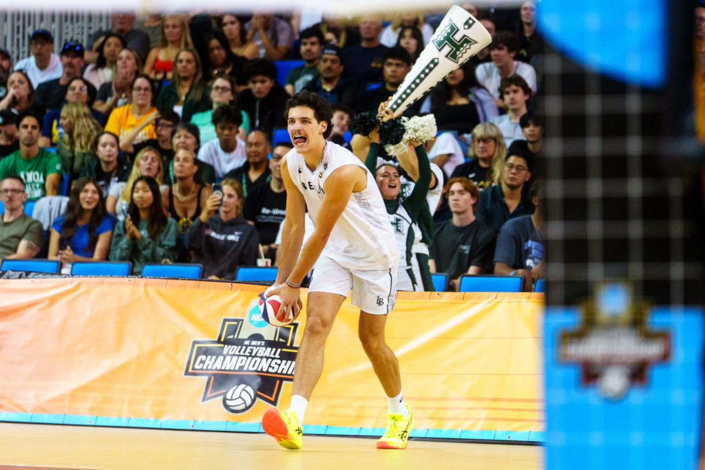 LBSUVSHAWAIISEMIFINALNCAA 1