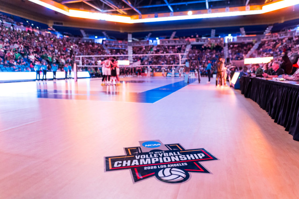 LBSUVSHAWAIISEMIFINALNCAA 1