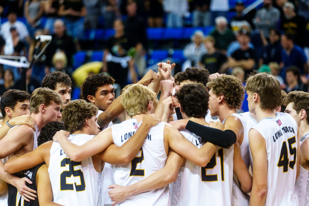 LBSUVSHAWAIISEMIFINALNCAA 1