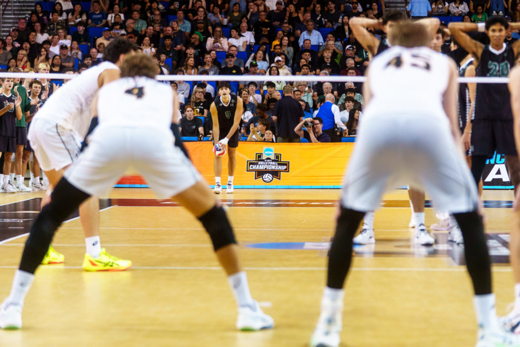 LBSUVSHAWAIISEMIFINALNCAA 1
