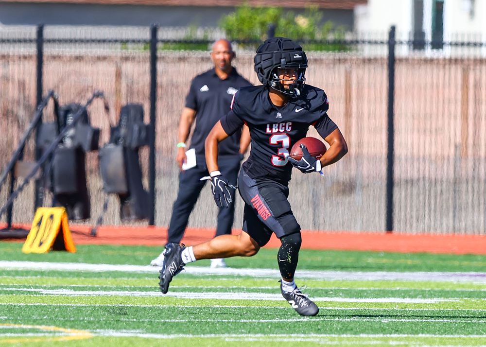 2026 09 19 562 JUCOFB LBCCvsSBCC