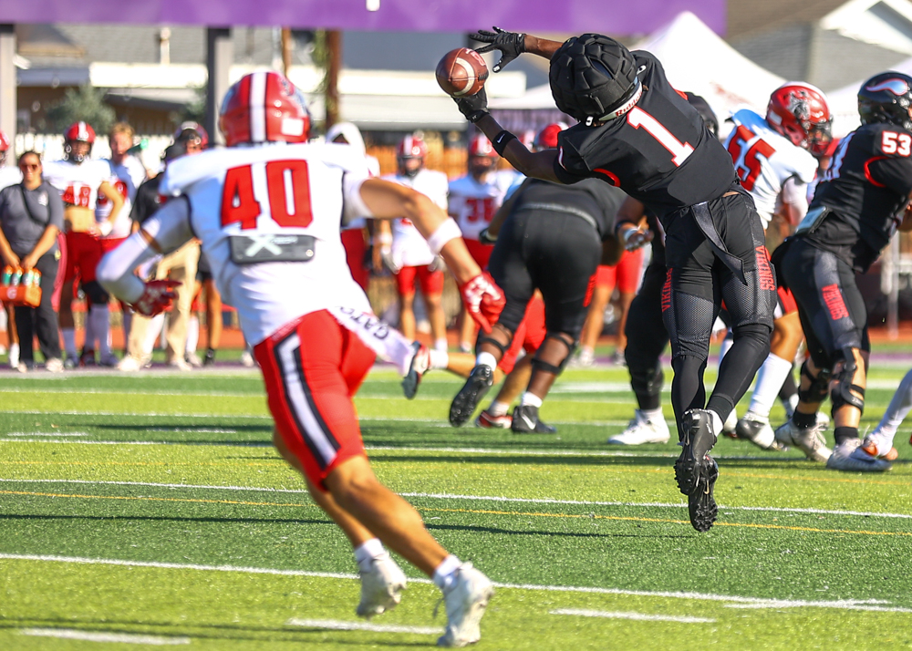 2026 09 19 562 JUCOFB LBCCvsSBCC