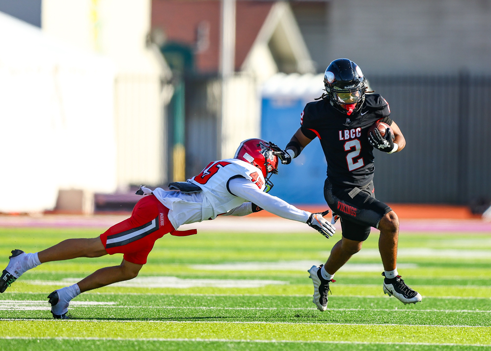 2026 09 19 562 JUCOFB LBCCvsSBCC