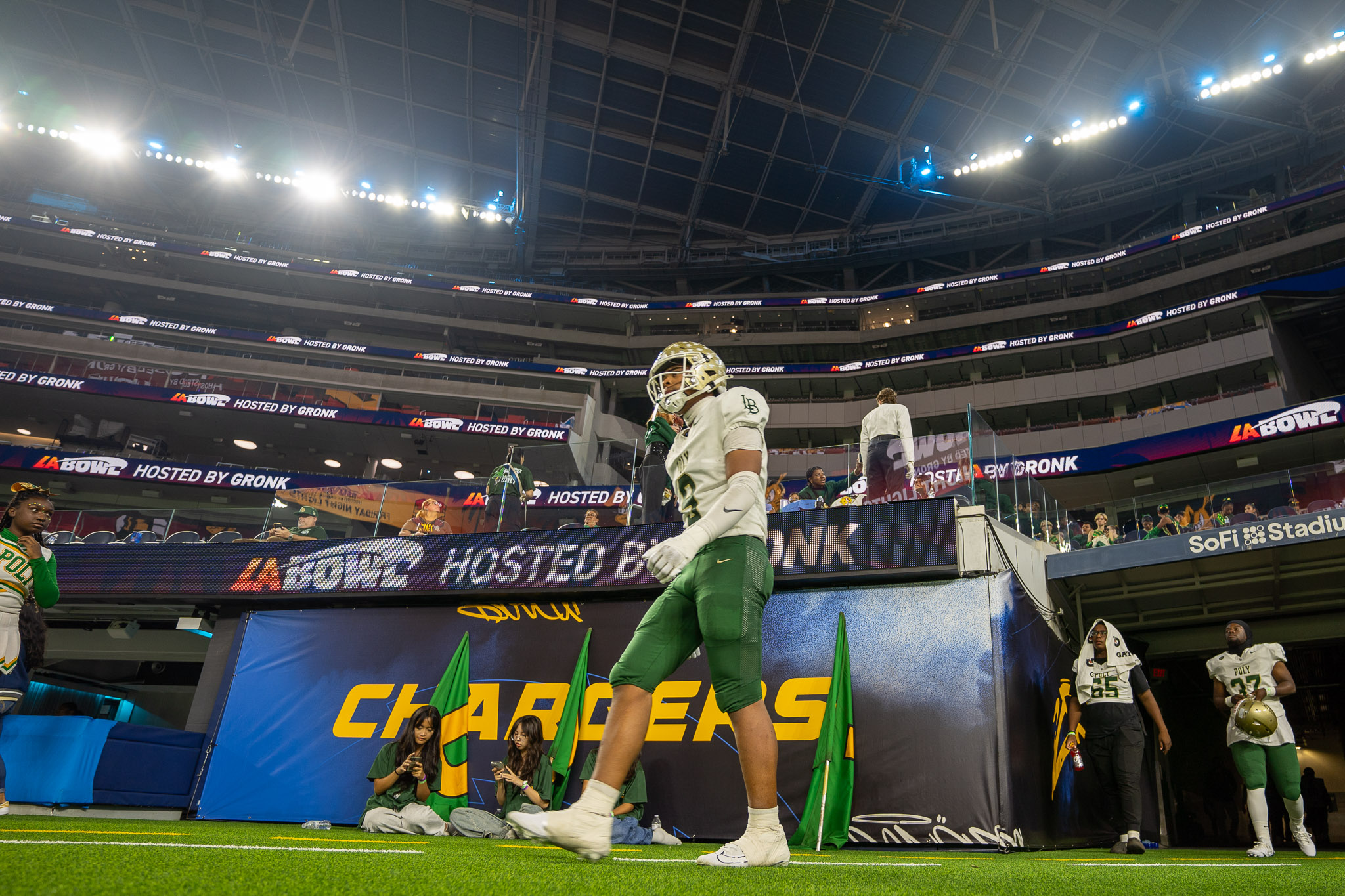 Poly Trach Long Beach Poly Football Will Face Inglewood at SoFi Stadium – The562.org