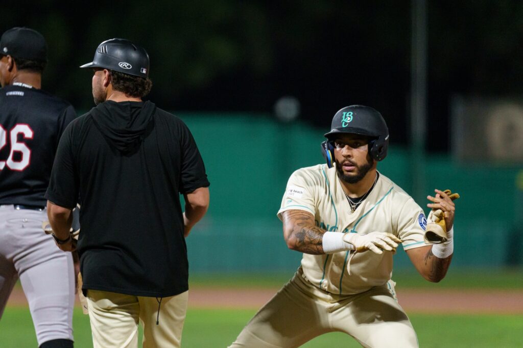LongBeachCoastvsMustangs 1
