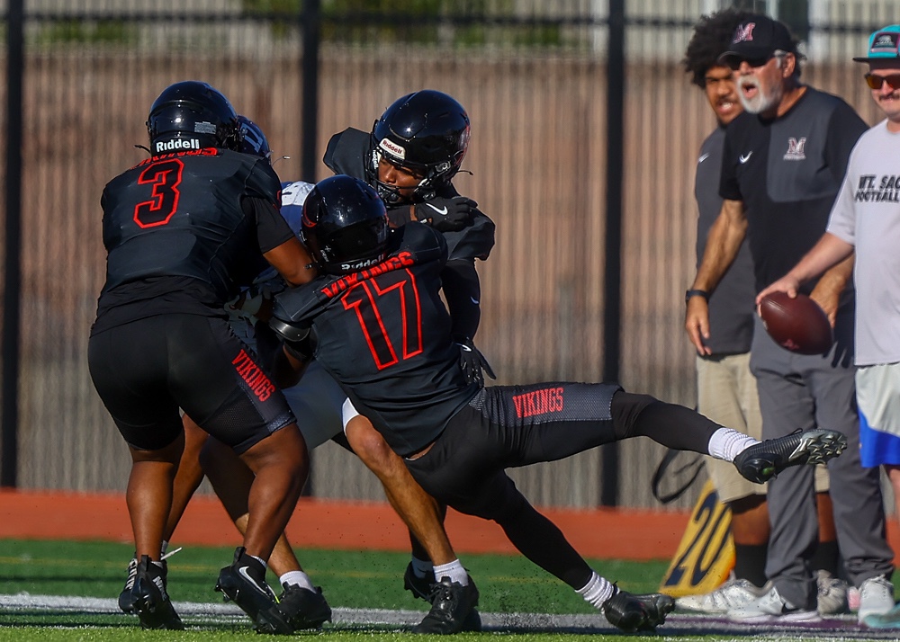 2026 10 24 562 JUCOFB LBCCvsMtSac 003.jpg compressed