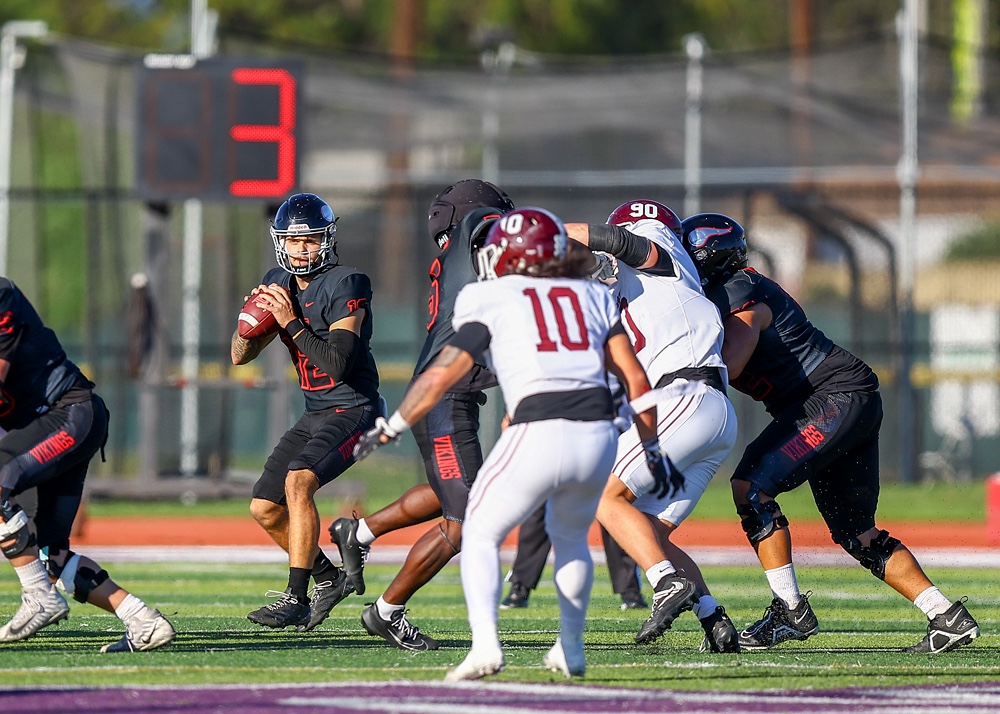 2026 10 24 562 JUCOFB LBCCvsMtSac 007.jpg compressed