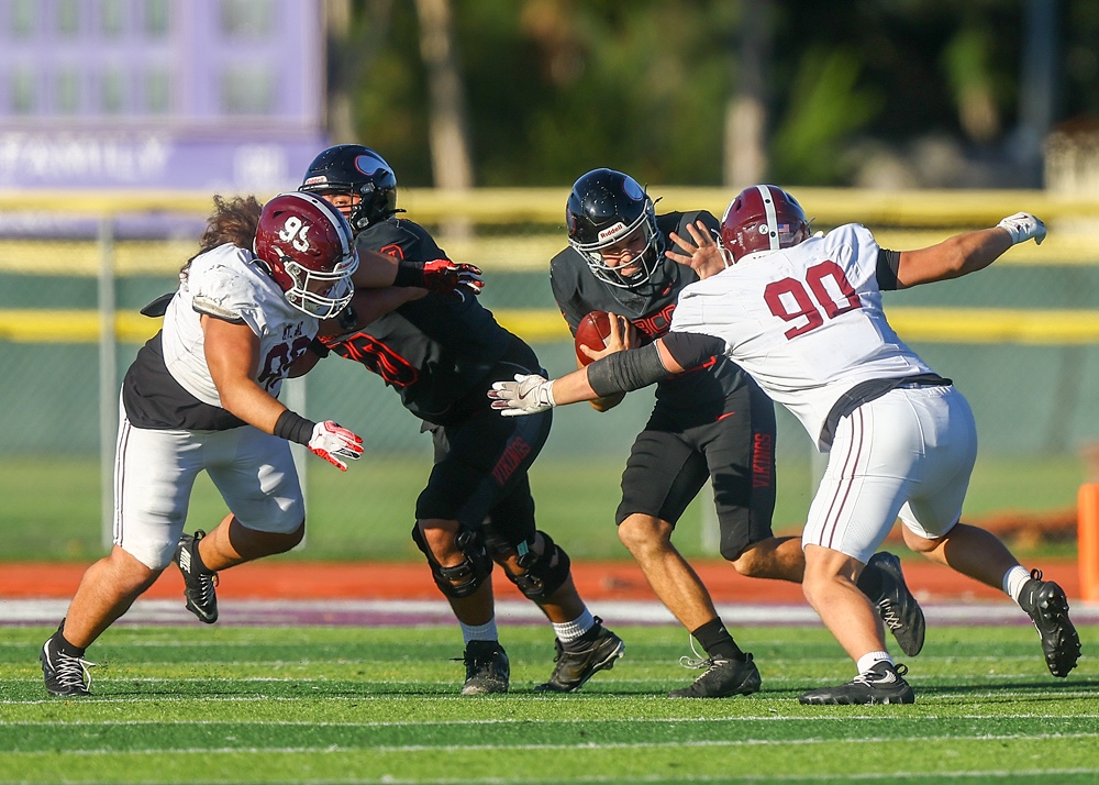 2026 10 24 562 JUCOFB LBCCvsMtSac 016.jpg compressed