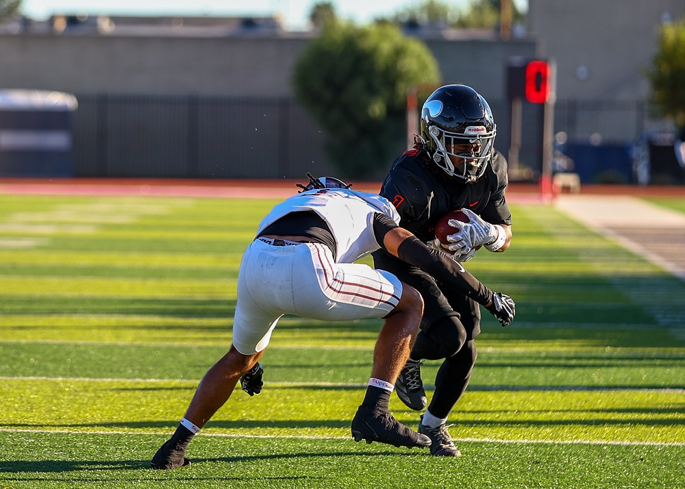 2026 10 24 562 JUCOFB LBCCvsMtSac 025.jpg compressed
