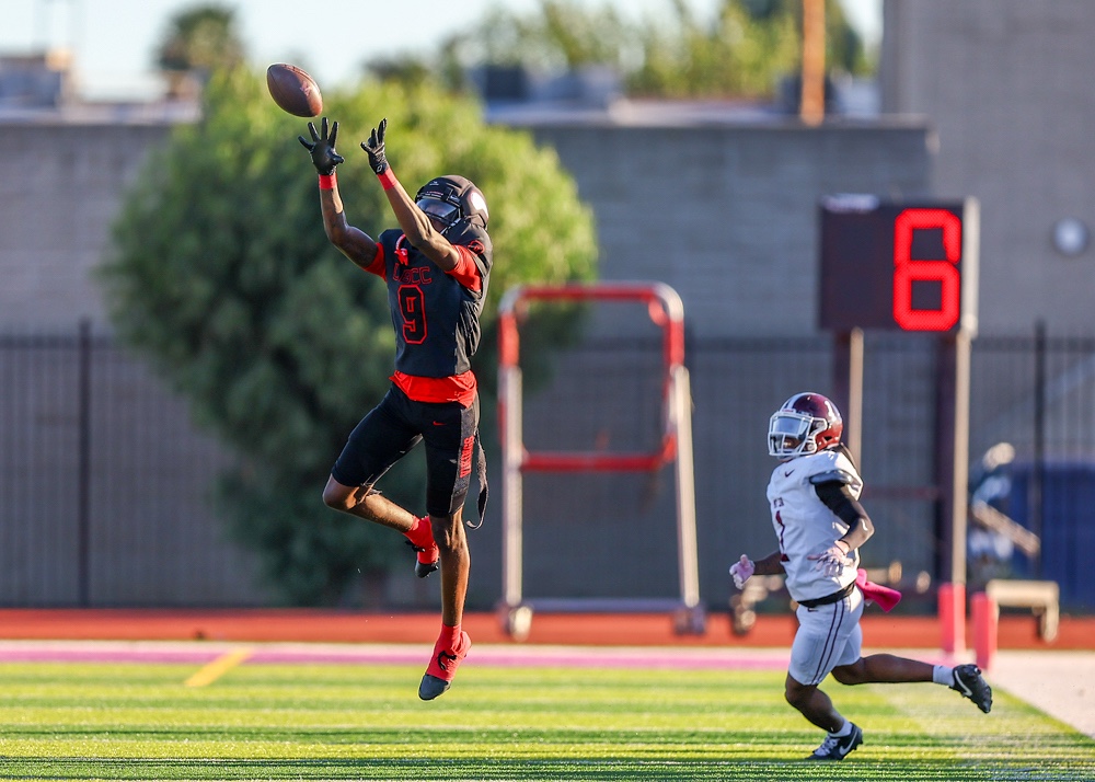 2026 10 24 562 JUCOFB LBCCvsMtSac 032.jpg compressed