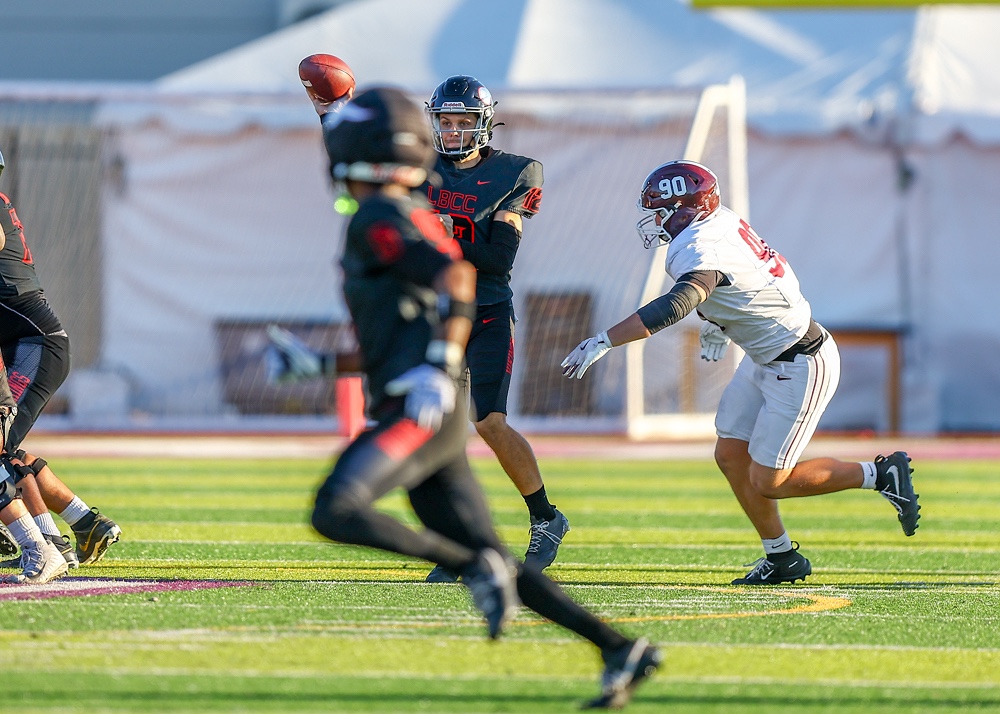 2026 10 24 562 JUCOFB LBCCvsMtSac 038.jpg compressed