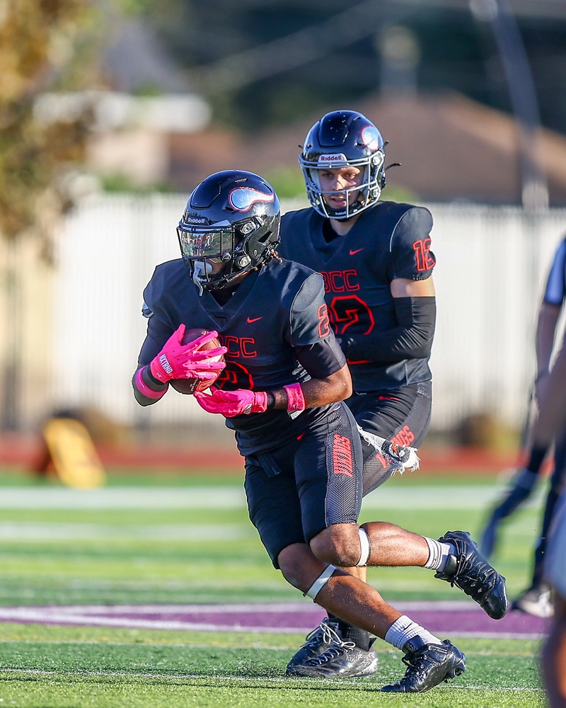 2026 10 24 562 JUCOFB LBCCvsMtSac 042.jpg compressed