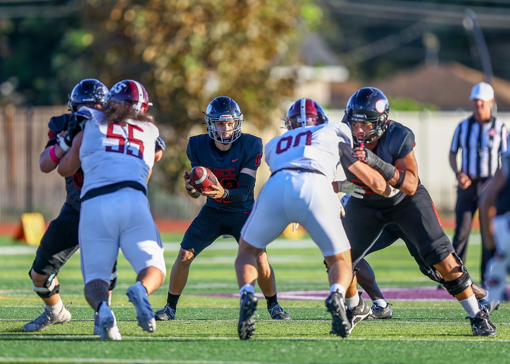 2026 10 24 562 JUCOFB LBCCvsMtSac 044.jpg compressed