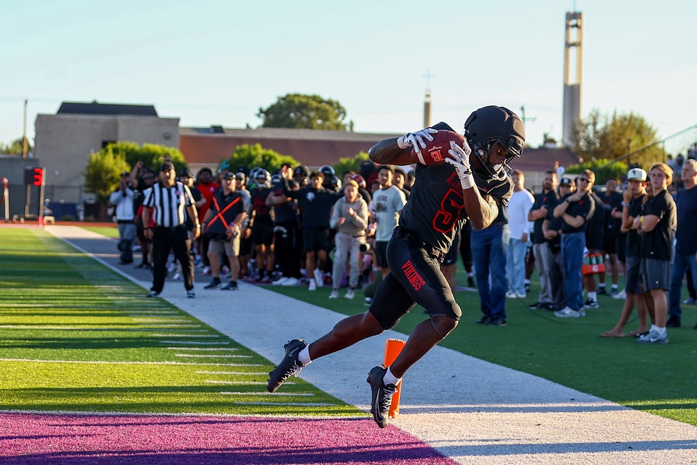 2026 10 24 562 JUCOFB LBCCvsMtSac 053.jpg compressed