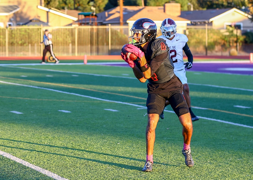 2026 10 24 562 JUCOFB LBCCvsMtSac 060.jpg compressed