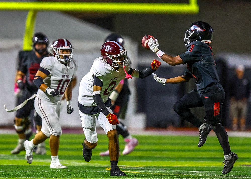 2026 10 24 562 JUCOFB LBCCvsMtSac 107.jpg compressed