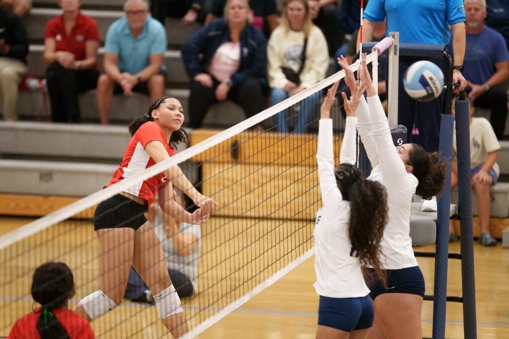 LakewoodvsMayfair 1
