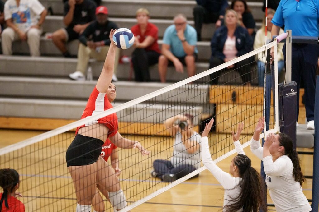 LakewoodvsMayfair 1