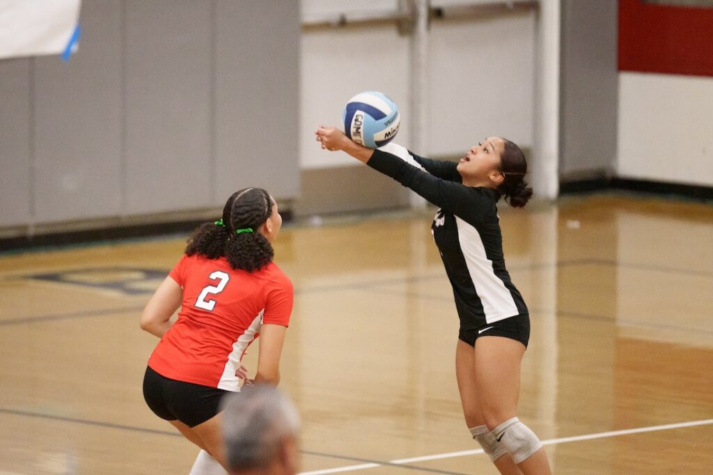 LakewoodvsMayfair 1