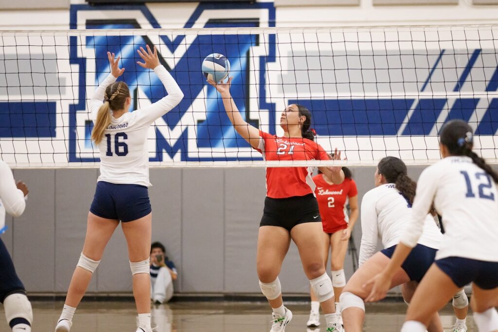 LakewoodvsMayfair 1