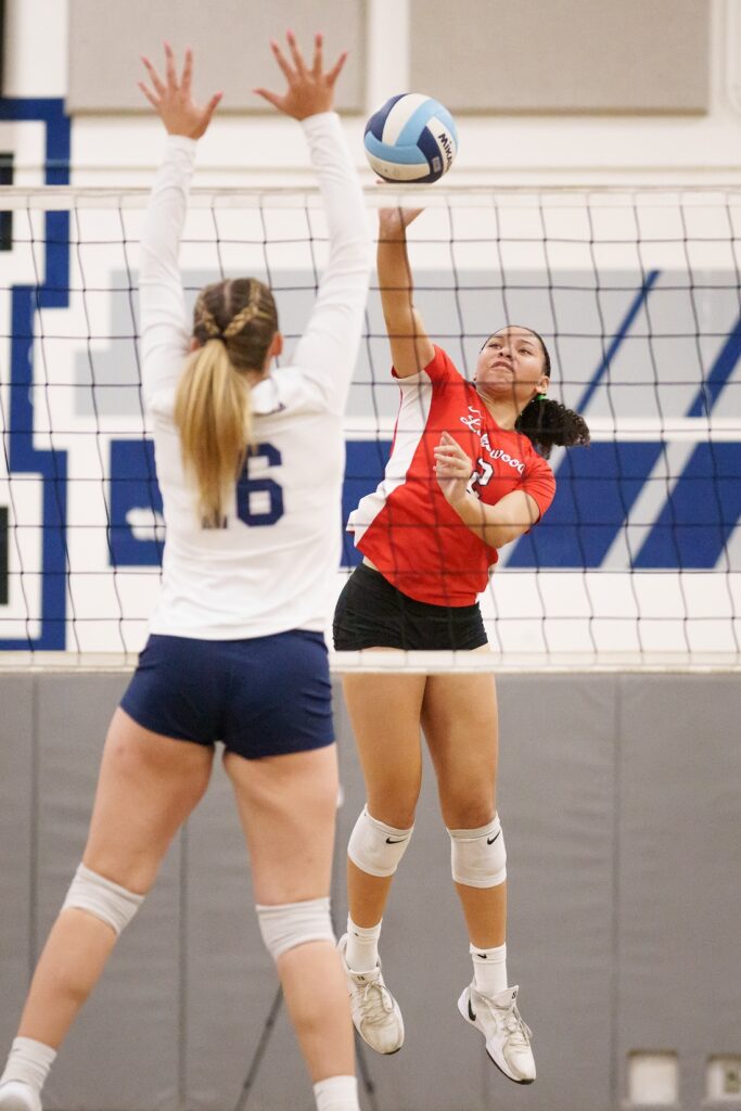 LakewoodvsMayfair 1