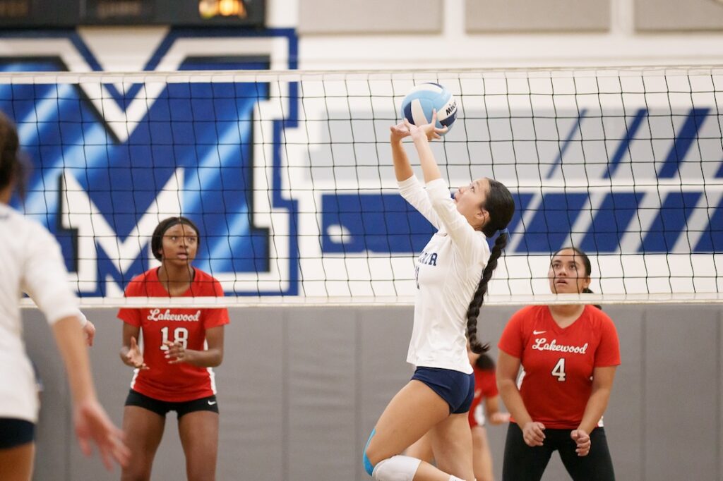 LakewoodvsMayfair 1