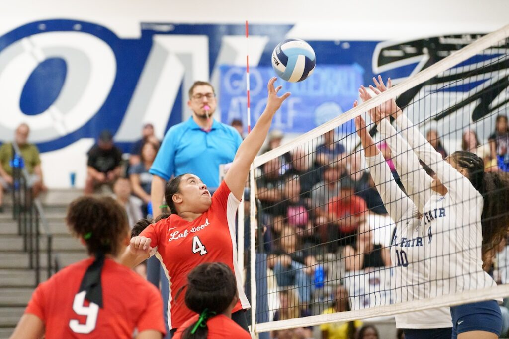 LakewoodvsMayfair 1