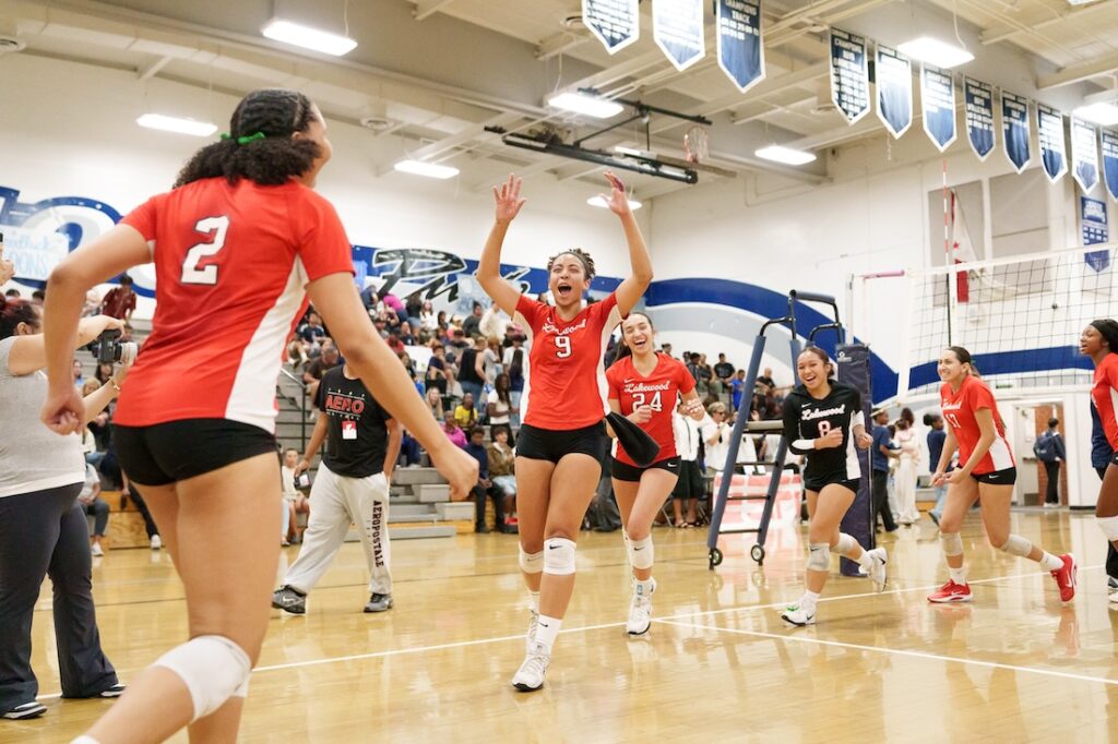 LakewoodvsMayfair 1