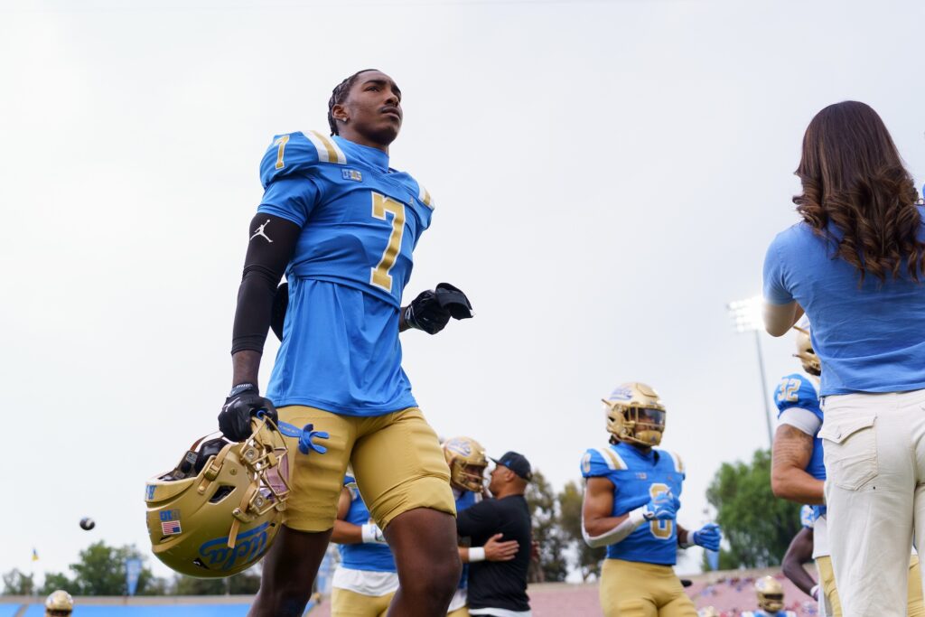 UCLA VS WISCONSIN 23