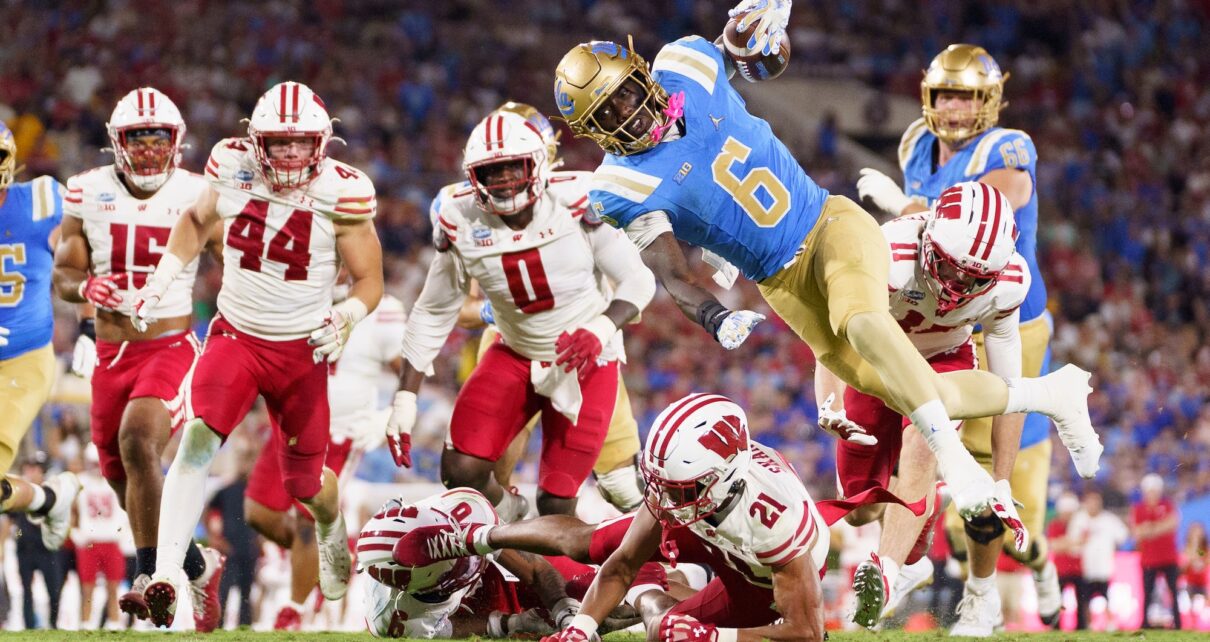 UCLA VS WISCONSIN 23