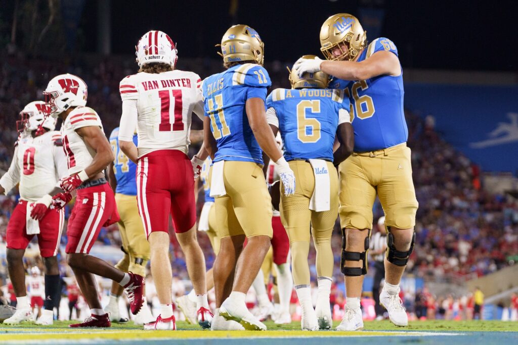 UCLA VS WISCONSIN 23 36