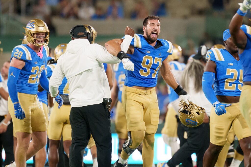 UCLA VS WISCONSIN 23